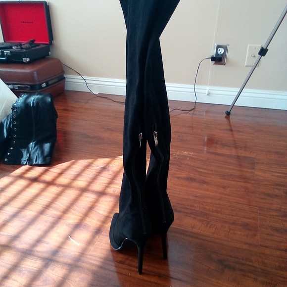 Heeled bootie bundle - Picture 3 of 16